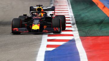 Max Verstappen (Red Bull RB15). Sochi, Rusia, F1 2019.