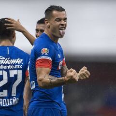 Cruz Azul suma su sexta victoria en el Estadio Azteca