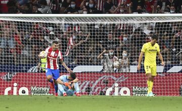 Mandi, en propia puerta, anotó el 2-2 al final del partido.