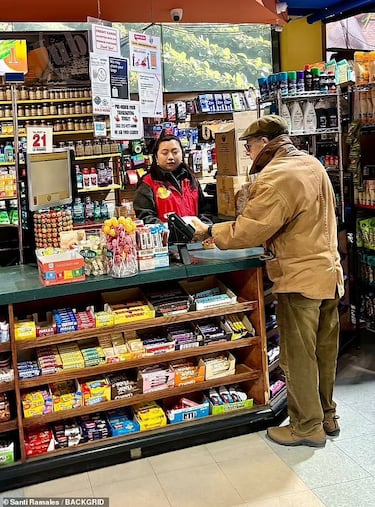 Rick Moranis se deja ver en una aparición muy inusual y es imposible reconocer a este actor de ‘Cazafantasmas’