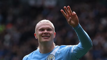 Soccer Football - FA Cup - Quarter Final - Manchester City v Liverpool - Etihad Stadium, Manchester, Britain - April 4, 2026 Manchester City's Erling Haaland celebrates scoring their fourth goal to complete his hattrick REUTERS/Phil Noble