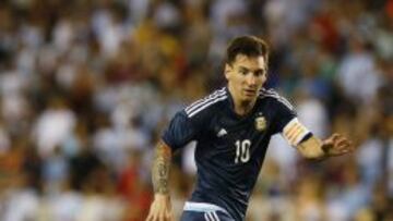 Lavezzi, Agüero y Leo Messi, bigoleadores ante Bolivia