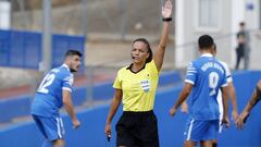 Marta Huerta, &aacute;rbitra de Segunda B y de la Primera Iberdrola. 