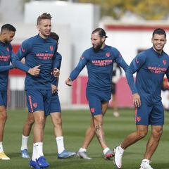 En Nervión siguen esperando la aportación de los fichajes