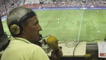 <b>NORMALIDAD. </b>Pablo Blanco y Justo Rodríguez en el Pizjuán.