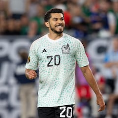 Henry Martín es baja de la Selección; Erik Lira lo reemplaza