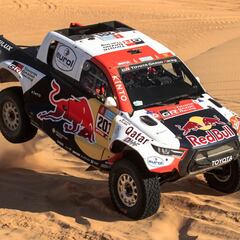 Al Attiyah controla; Sainz, sexto