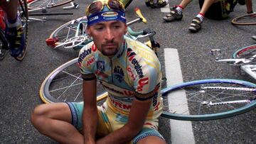 Marco Pantani, en el plante de Tarascon en 1998.