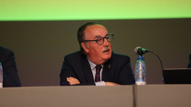 “No existe ninguna cláusula para recuperar jugadores en el mercado invernal”