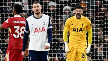 Soccer Football - Premier League - Tottenham Hotspur v Liverpool - Tottenham Hotspur Stadium, London, Britain - December 22, 2024 Tottenham Hotspur's Fraser Forster looks dejected after Liverpool's Mohamed Salah scores their fourth goal REUTERS/Dylan Martinez EDITORIAL USE ONLY. NO USE WITH UNAUTHORIZED AUDIO, VIDEO, DATA, FIXTURE LISTS, CLUB/LEAGUE LOGOS OR 'LIVE' SERVICES. ONLINE IN-MATCH USE LIMITED TO 120 IMAGES, NO VIDEO EMULATION. NO USE IN BETTING, GAMES OR SINGLE CLUB/LEAGUE/PLAYER PUBLICATIONS. PLEASE CONTACT YOUR ACCOUNT REPRESENTATIVE FOR FURTHER DETAILS.. TPX IMAGES OF THE DAY