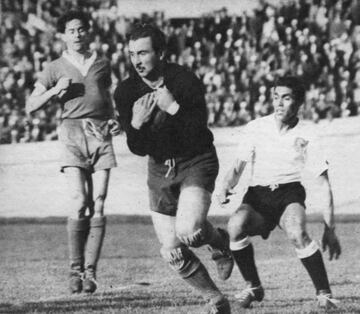 Colo Colo y Universidad Católica se miden desde 1939 en Primera División. 