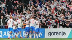 Islas Feroe celebra el triunfo ante Turquía.