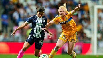  (L-R), Alejandra Calderon of Monterrey and Riley Parker of Tigres during the game Monterrey vs Tigres UANL, corresponding "Clasico Regio" to Round 11 of the Torneo Clausura 2023 of the BBVA MX Womens League, at BBVA Bancomer Stadium, on March 25, 2023.

<br><br>

(I-D),  Alejandra Calderon de Monterrey y Riley Parker de Tigres durante el partido Monterrey vs Tigres UANL, Correspondiente a "Clasico Regio" de la Jornada 11 del Torneo Clausura 2023 de la Liga BBVA MX Femenil, en el Estadio BBVA Bancomer, el 25 de Marzo de 2023