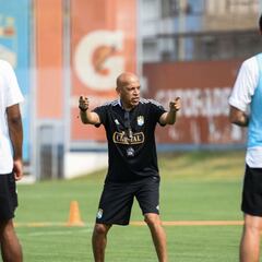 Mosquera busca el gol