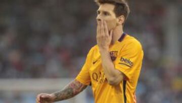 Messi lamenta una acción en el Celta-Barcelona.