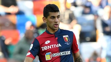 Juventus close to signing Genoa
defender Romero