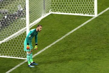 2-1. David de Gea en el segundo gol  de Cristiano Ronaldo.