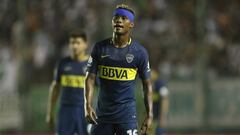 El volante colombiano Wilmar Barrios durante el juego entre Banfield y Boca Juniors por la Superliga Argentina