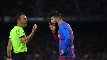 27/02/22 PARTIDO PRIMERA DIVISION
BARCELONA - ATHLETIC DE BILBAO
PIQUE ARBITRO CUADRA FERNANDEZ 