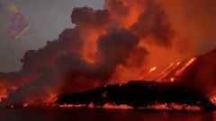 La Palma eruption: lava creates new delta as it reaches the sea