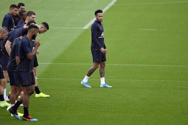 PSG punished after fans abuse wantaway Neymar