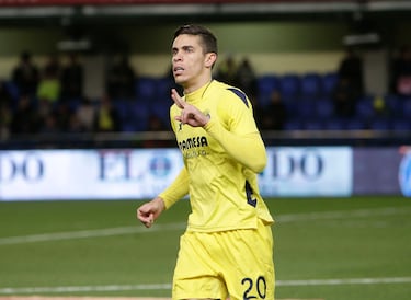 Gabriel Armando de Abreu jugó en el club de la provincia de Castellón antes de recalar en el Arsenal. Defendiendo al 'submarino amarillo' estuvo dos campañas. 