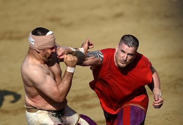 Las imágenes más salvajes del Calcio Storico Fiorentino