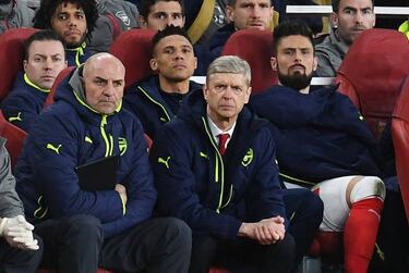 Wenger: Arsenal fans 'will influence' my future at the club