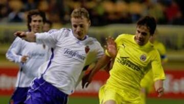 <b>PREOCUPADOS. </b>Capdevila, Pires y Bruno recriminan su actuación al colegiado en un partido.