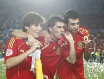 29 de junio de 2008. Final de la Eurocopa de Austria y Suiza entre Alemania y España. Celebración española. Silva, Villa y Albiol.