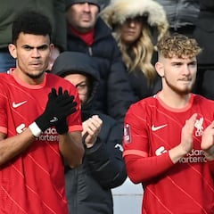 Díaz ya asiste, Elliott ya marca