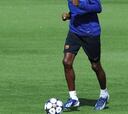 Abidal ya se hace a la idea de que el Barça no le renovará