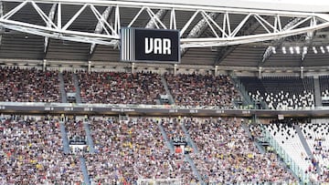 La Bundesliga podría retirar el VAR si continúa con problemas