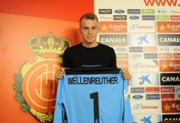 Timon Wellenreuther pasa de jugar en Champions contra el Real Madrid a jugar en Mallorca cedido por el Schalke 04.