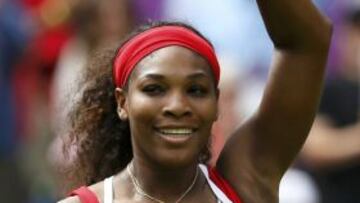 Serena Williams of the United States waves to the spectators after defeating Jelena Jankovic of Serbia in their women&#039;s singles tennis match at the All England Lawn Tennis Club during the London 2012 Olympics Games July 28, 2012.        REUTERS/Stefan Wermuth (BRITAIN  - Tags: OLYMPICS SPORT TENNIS)  