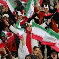 Irán y Rusia empatan en un amistoso con mujeres en las gradas