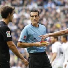 Mártinez Munuera no vio un penalti sobre Griezmann