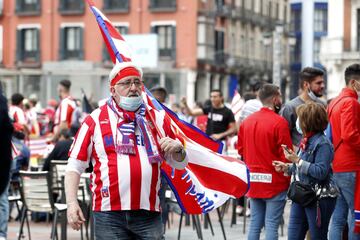 Los jugadores del Atleti celebran LaLiga con la afición en Valladolid