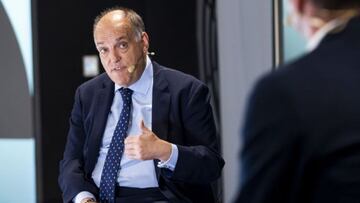 Tebas cita el jueves a todos los clubes salvo Madrid, Barça y Atleti