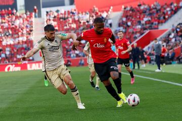 Bruno Méndez no pudo con Larin,.
