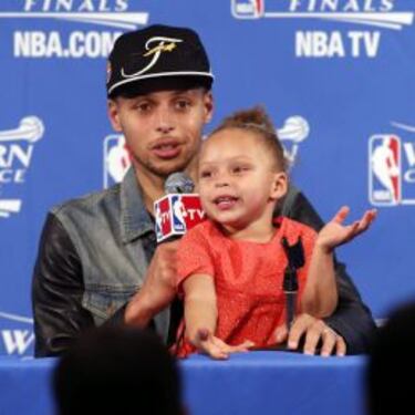 Las mejores fotos y Vine's de Riley Curry, la verdadera MVP