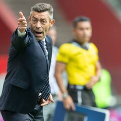 Caixinha: "Angulo es un '9' diferente a los que tenemos