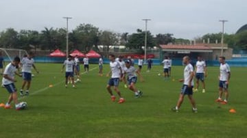 La práctica fue liviana y duró menos de una hora en la cancha de la Universidad Autónoma del Caribe.