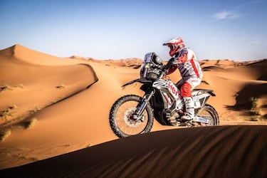 Sainz golpea de nuevo y Alonso vuelve a acumular kilómetros