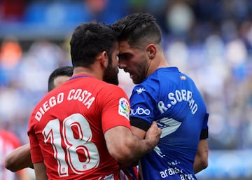 Discusión entre Diego Costa y Rubén Sobrino.