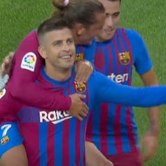 Piqué recupera el orgullo del Barça con una celebración viral