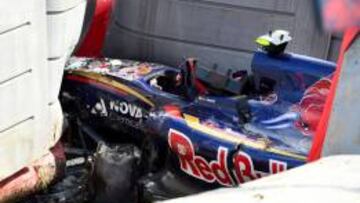 As¨ª quedo el Toro Rosso de Sainz tras su accidente en Rusia 2015.
