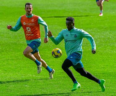 Lago Junior ficha por el Lugo de Neco Celorio
