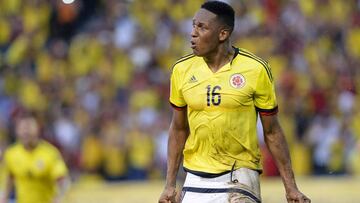 Barcelona visit Colombian defender Yerry Mina in Brazil