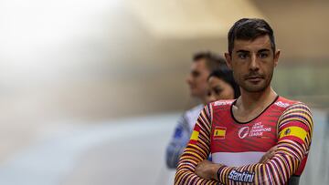 Sebastián Mora, en el Velódromo Nacional de Francia (París).